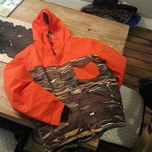 Ski/snowboard jacket